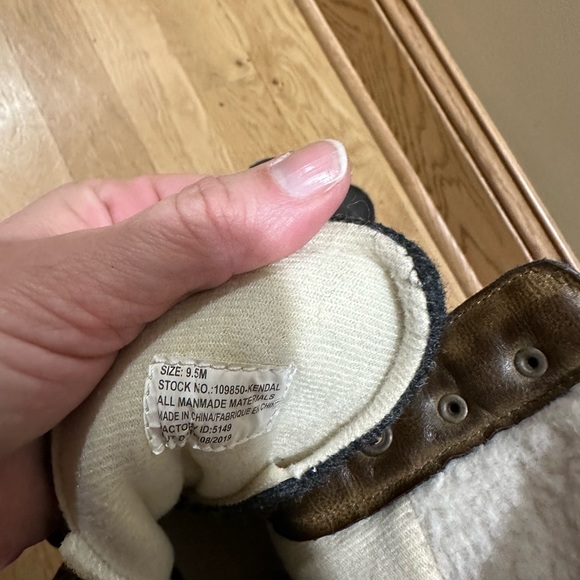 Maurice’s duck boots - Picture 3 of 3